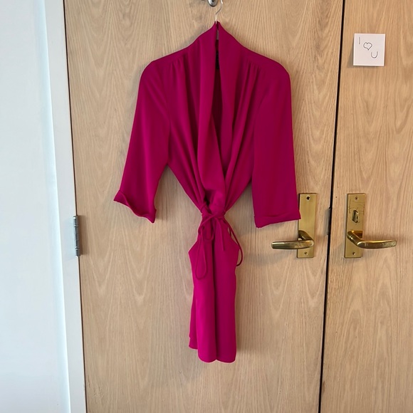 Silk tie dress - Picture 3 of 6